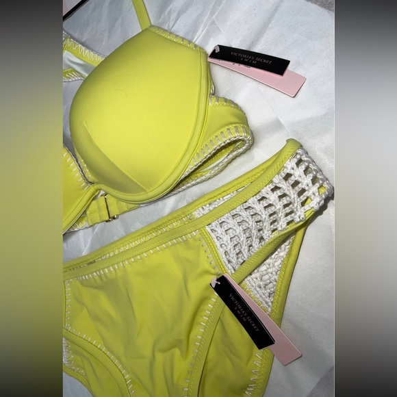 2pcs (36C Top & L Bottom) Victoria's Secret Crochet Swim Bikini Set - Picture 11 of 11